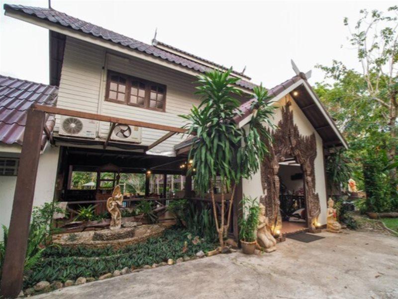 Capital O 834 Iyara Resort & Spa Koh Chang Exterior photo